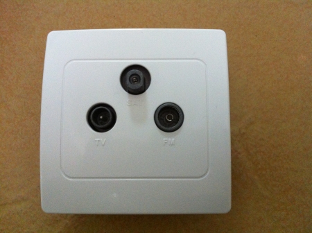 A31103AA SATCOM SAT TV FM Outlet